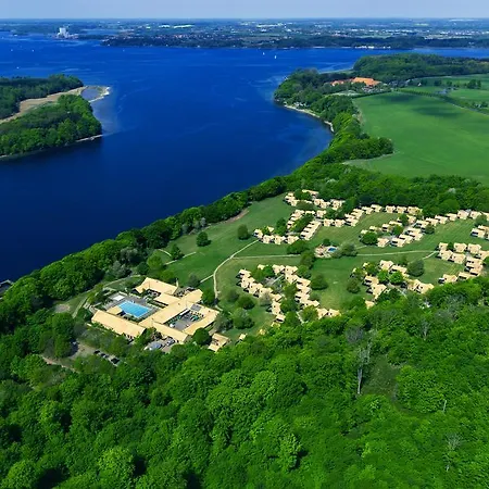 Sund & Skov Hotel 3*